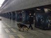 В Киеве "заминировали" центральные станции метро, работают взрывотехники