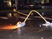 В Ужгороде поперек улицы упал фонарный столб