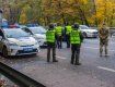 Блокпост на въезде в Ужгород и Мукачево: СБУ проверяют багажники и салоны автомобилей