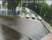 В Ужгороде возле переезда таксист известной фирмы спровоцировал ДТП 