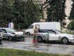 ДТП возле отеля в Ужгороде: Одному автомобилю передок сплющило как гармошку 