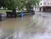 Десятки улиц в Ужгороде оказались под водой 