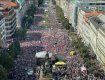 В Праге — 70-тысячный митинг против повышения цен на электроэнергию и роста инфляции, с требованием отставки премьер-министра Петра Фиалу.