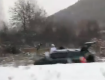 В Мукачево из-за снега на кольцевой развязке внедорожник попал в ДТП