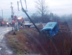 Разбитый автомобиль слетел в кювет: На Закарпатье с самого утра произошло мощное ДТП на железнодорожном переезде