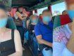 В Ужгороді автобуси їздять переповненими, не дотримуючись карантинних норм