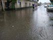 Місто на Закарпатті після нічних дощів "плаває"