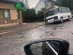 В Закарпатье часть маршрутки "поглотил" невероятно "качественный" ремонт дороги