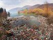 В сети показали как сильно туристы замарали Карпати мусором