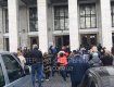 В самом центре Ужгорода снова устроили буйный протест