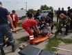 В Ужгороде спасатели вытащили из люка травмированного мужчину