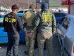 В Закарпатье пограничник "сливал" ценную информацию преступникам за щедрые вознаграждения 