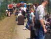 Невже всім байдуже!? На кордоні з Польщею люди по кільканадцять годин мучаються в чергах — і в спеку, і в дощ
