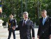 Президент Украины Петр Порошенко начал свой первый официальный визит в Румынию