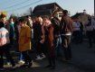 В Закарпатье большая толпа людей вышла на протест