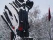 Полиция сбилась с ног: В Тернополе кто-то посмел осквернить памятник Бандере