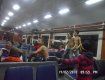 Пассажиры в шоке от выходок цыган в электричке "Львов-Мукачево"