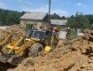 В Закарпатье 43-летнего мужчину живьем засыпало землей