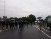 Ситуация на КПП Тиса в Закарпатье обостряется: Автомобиль пограничников в кювете