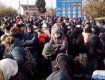 Венгерский КПП «Загонь»: тысячи закарпатских заробитчан едут домой