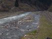 На Закарпатье горная река утопает в тонне отходов благодаря людям