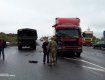 Возле Ровно военный грузовик столкнулся с фурой