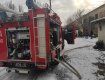 В областном центре Закарпатья вспыхнул пожар, пылал автомобиль 