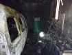 В Берегово огонь уничтожил кровлю жилого дома и авто Renault Kangoo