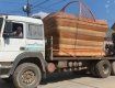 Корзина-гигант в Закарпатье: Для транспортировки понадобился грузовик 