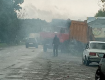 На шоссе в Закарпатье с мусоровозом случилось "огненное приключение"