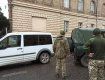 "Військовий" УАЗик не розминувся з легковиком в Ужгороді