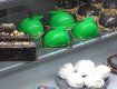 В Ужгороде "ментальные" ученики изготавливают чудные конфеты и выпечку