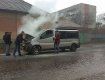 В Мукачево горел микроавтобус