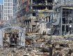 Ракетный обстрел Киева: Восемь погибших и разрушенный торговый центр