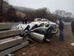 Жуткое ДТП в Закарпатье: Renault Laguna влетел в бетонные столбы, авто всмятку, водитель погиб