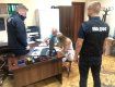  Следователи подозревают инспектора Киевской таможни в хищении госсредств.