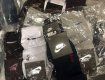  Во Львовском аэропорту выловили контрабандной поддельной одежды из Турции на миллион гривен