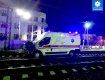 Жорстка ДТП в Закарпатті: Швидка допомога потрапила під потяг, "передок" авто розтрощений вщент 