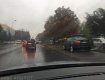 У столиці Закарпаття біля АЗС не розминулися дві автівки — водія однієї з них "занесло"