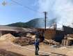 Масштабный пожар уничтожил часть предприятия в Закарпатье 