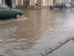В Ужгороде снова стоит вода на улицах и тротуарах города