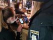 Кафе Ужгорода устроили "засаду": Абсолютно всех проверяли на наличие ковид-сертификата