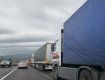 Тихий ужас: В Закарпатье около тысячи грузовик застряли на границе