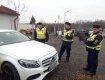 Возле границы с Закарпатьем венгерские полицейские массово проверяют евробляхи