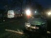 Возле Ужгорода жуткий переполох: На месте уже "скорая", двое пострадавших, детали машин валяются по всей дороге