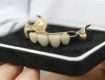 В Минае воры украли зубные протезы
