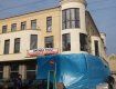 В городе Ужгороде понастроили уже столько магазинов, что в них некому торговать