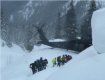 В Карпатах спасатели нашли шестерых сноубордистов и выслали за ними вертолет