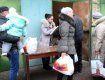 За работу волонтером в Закарпатье предлагают 20 процентов от собранных средств