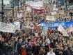 В Праге тысячи студентов вышли на улицу для участия в акции протеста